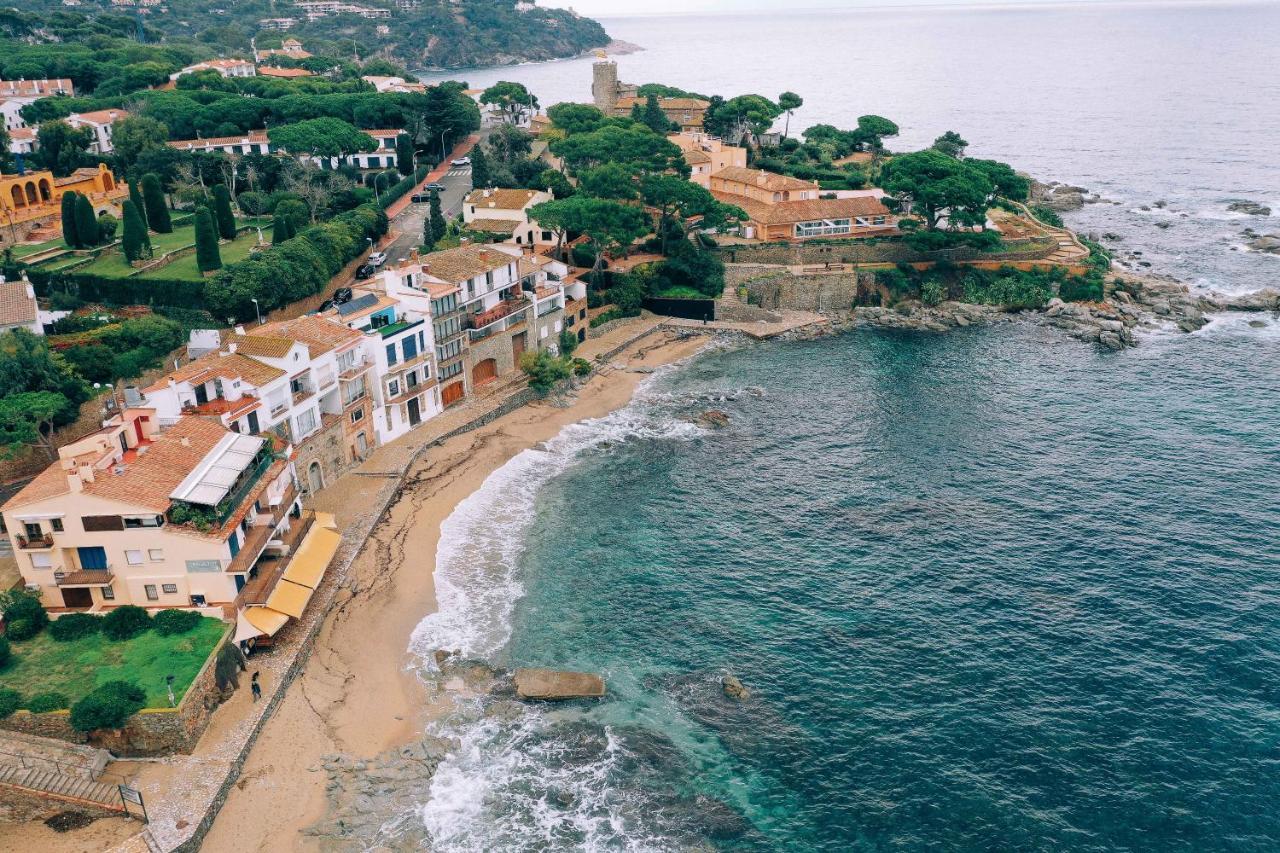Apartamento reformado a 2 minutos de la playa en Calella! Calella De Palafrugell Exterior foto