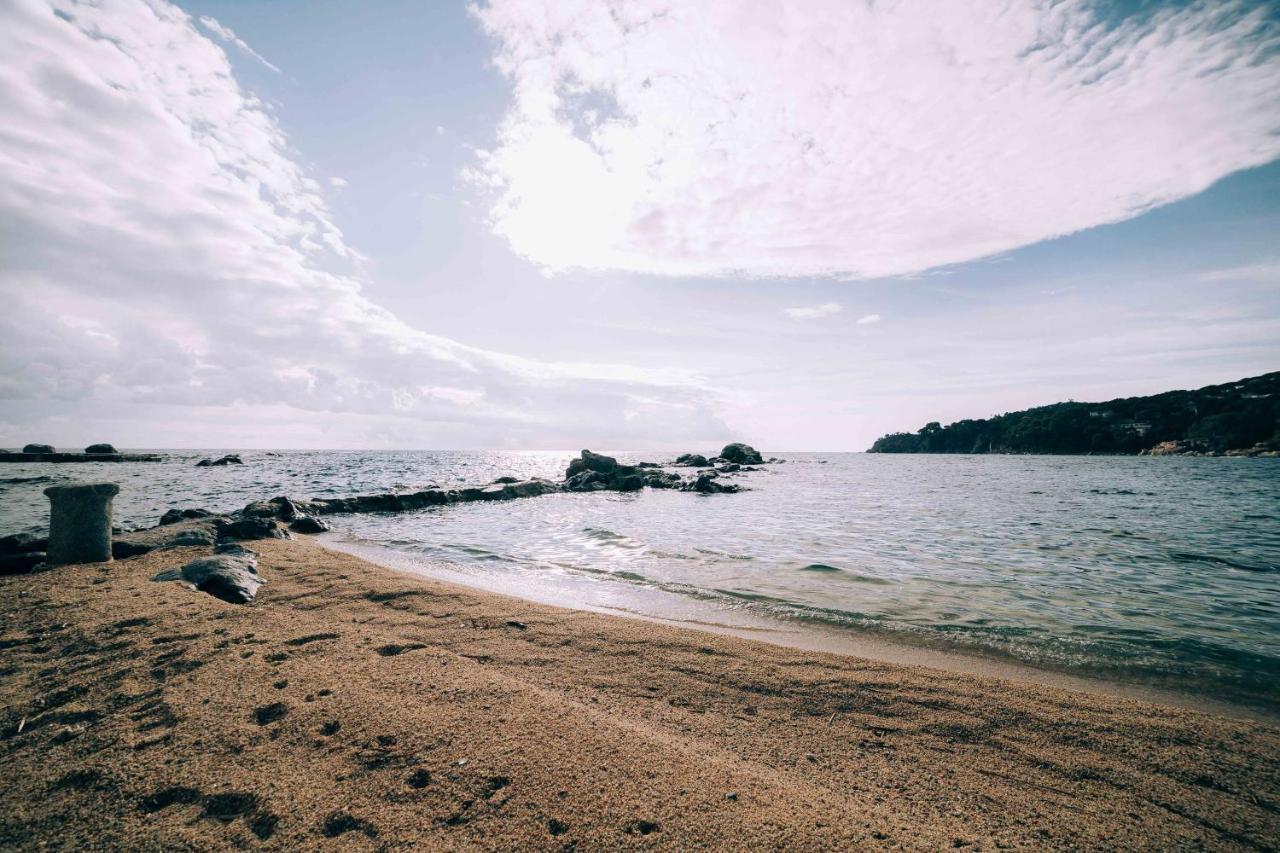 Apartamento reformado a 2 minutos de la playa en Calella! Calella De Palafrugell Exterior foto